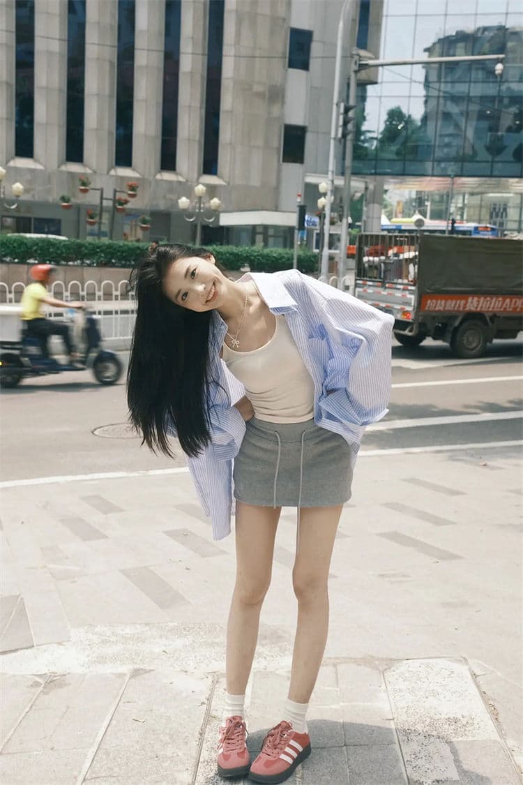 파란색 스트라이프 셔츠 재킷 2025 새로운 가을 느긋한 바람 한 부서 두꺼운 스타일 셔츠 상세 이미지 6