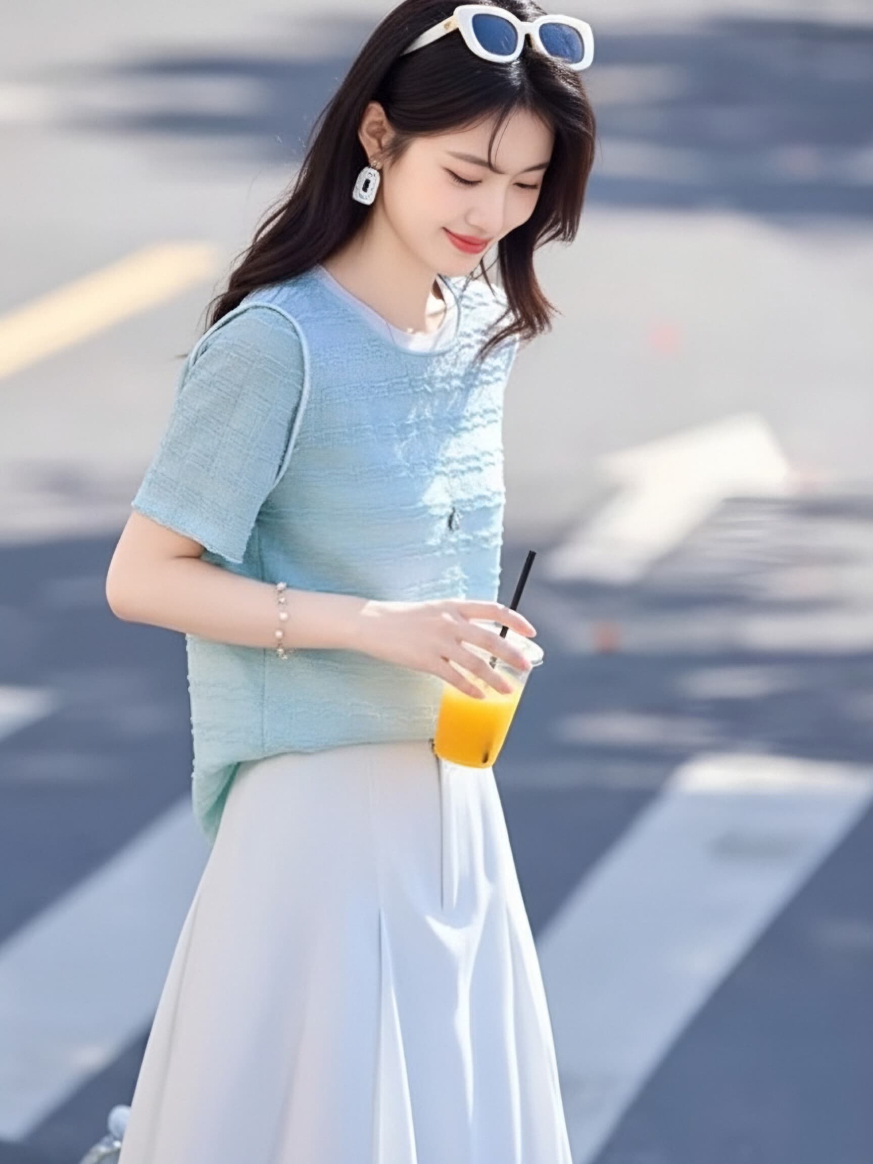 질감 센스 반팔 티셔츠 여성 여름 배색 라운드 넥 루즈핏 부드러운 연령 감소 작은 키 디자인 센스 느슨함 맨위 이미지 3