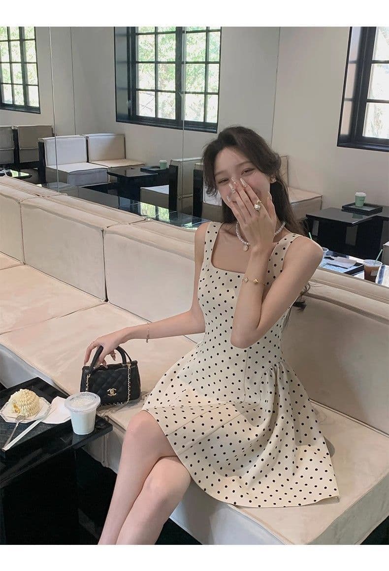 프랑스식 광장 칼라 도트 무늬 슬립 여성 드레스 2026 자이언트 잘 생긴 여름 품격 허리 수축 슬림해 보이는 퍼프 미니 스커트 상세 이미지 8