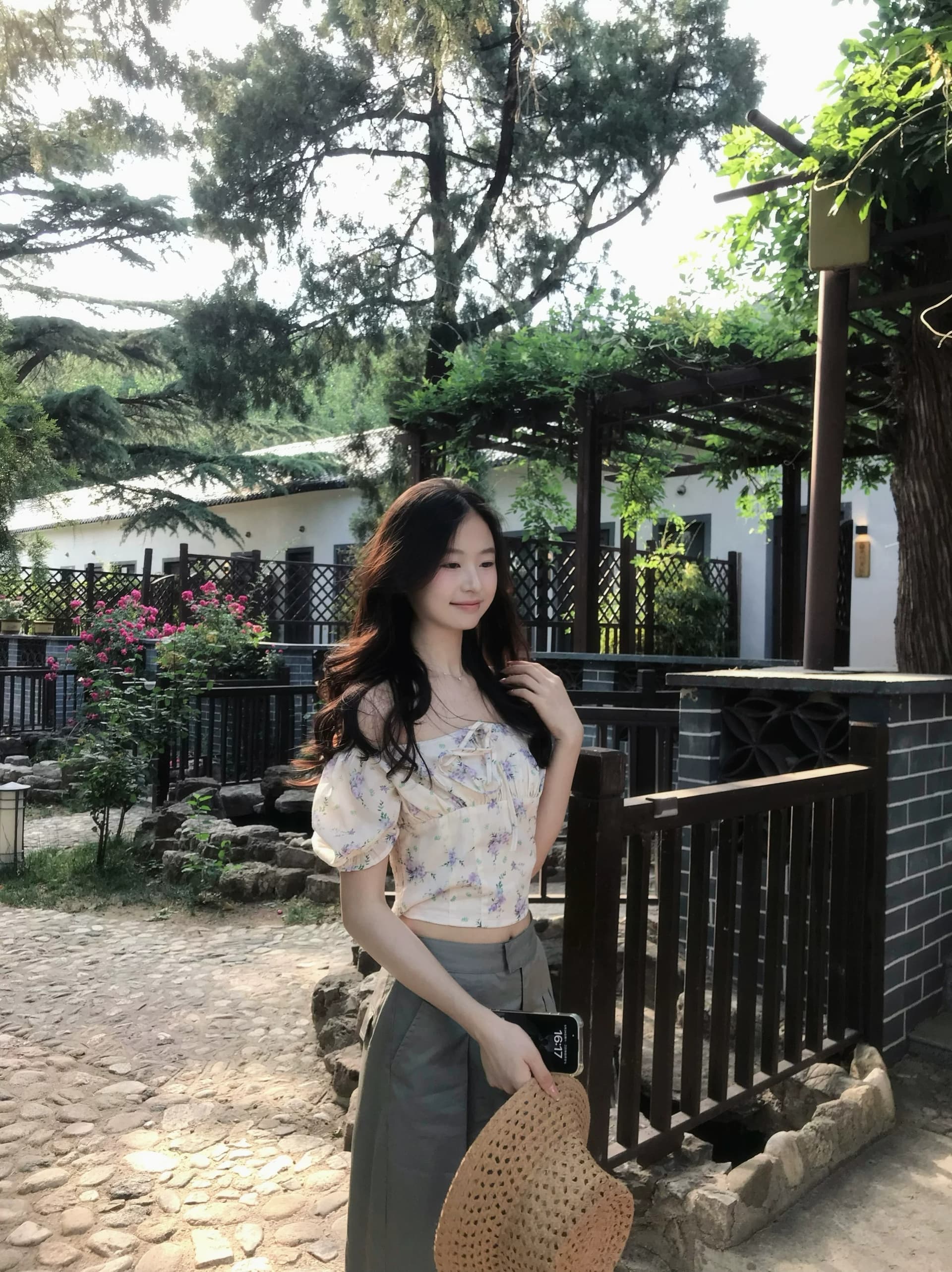 낭만주의 꽃무늬 여성 거품 소매 2026 여름 달콤함 맨위 허리 수축 쇼트 스타일 작은 셔츠 여름 신제품 이미지 3