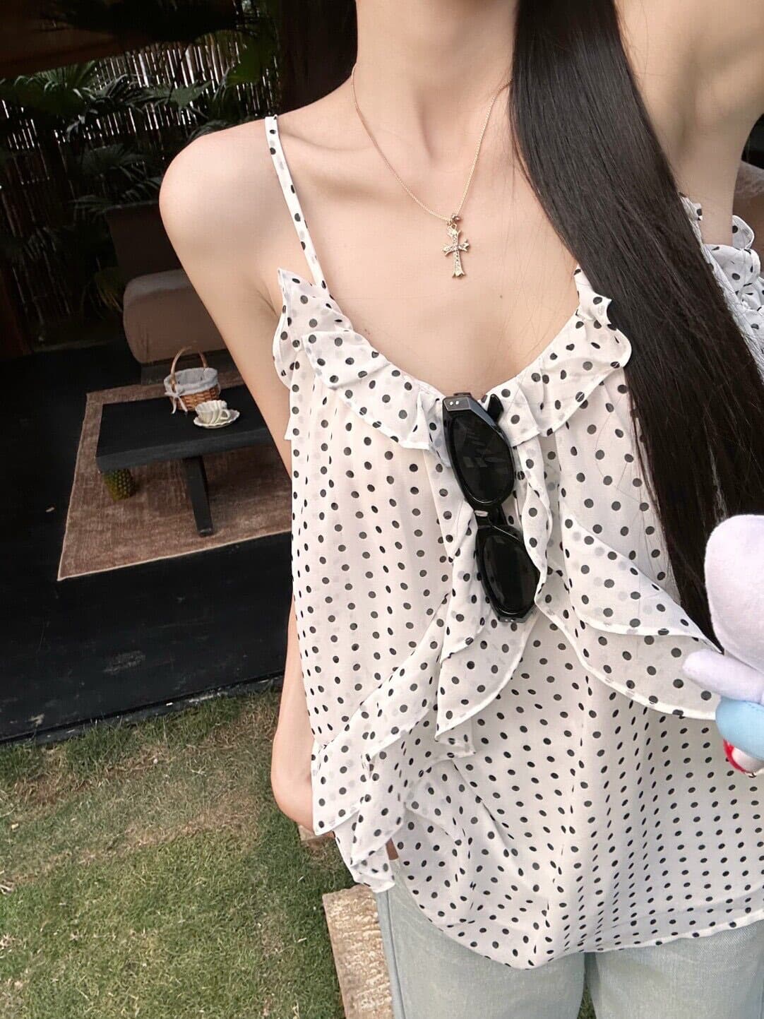 망사 네리 수 있습니다. 조정 어깨끈 도트 무늬 프릴 캐미솔 행침 목 레이스업 쉬폰 톱 상세 이미지 13