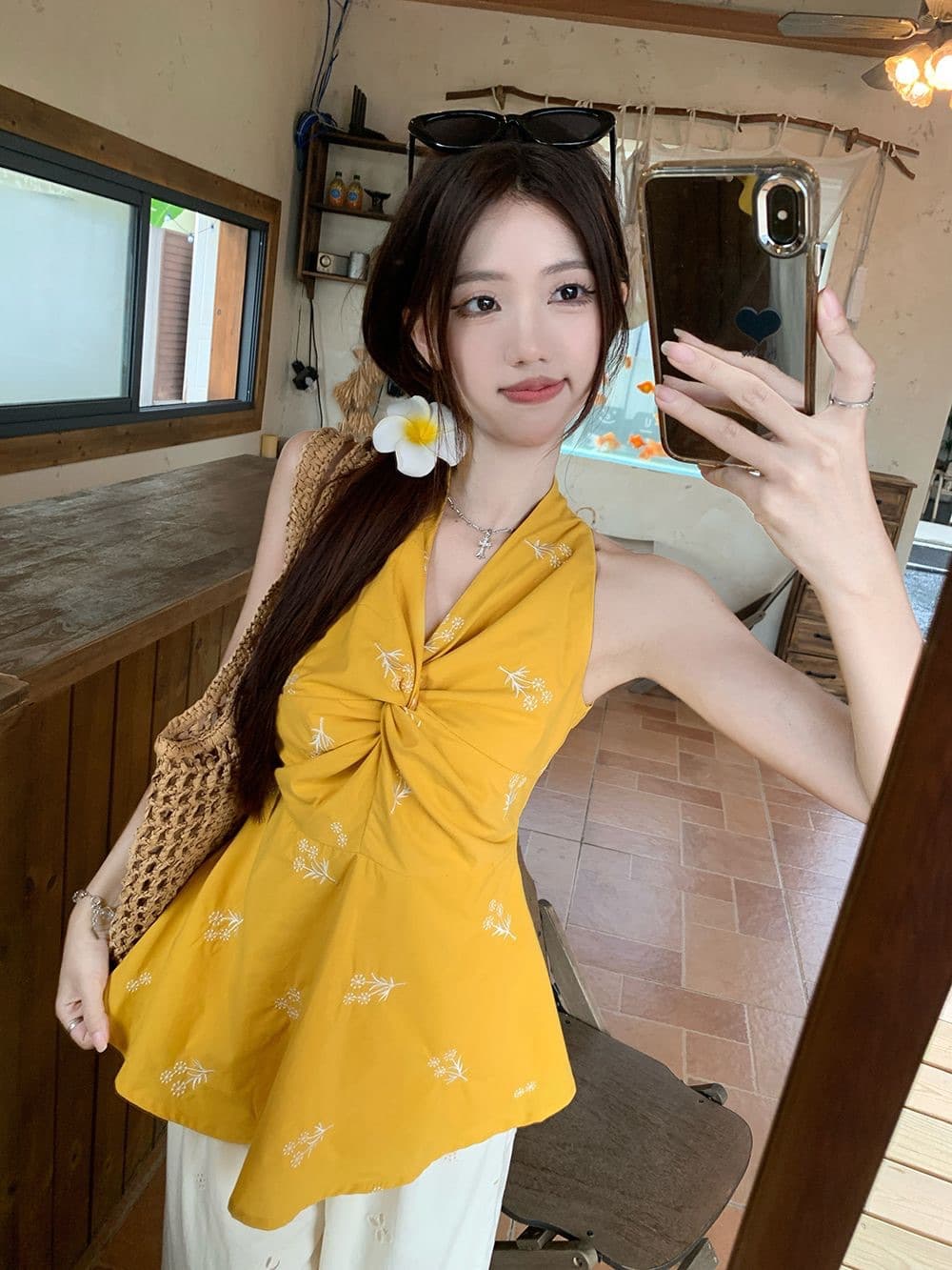 원본 천 도파민 황색 자수 비틀림 V넥 행침 목 민소매 여성 셔츠 여름 허리 수축 맨위 상세 이미지 5