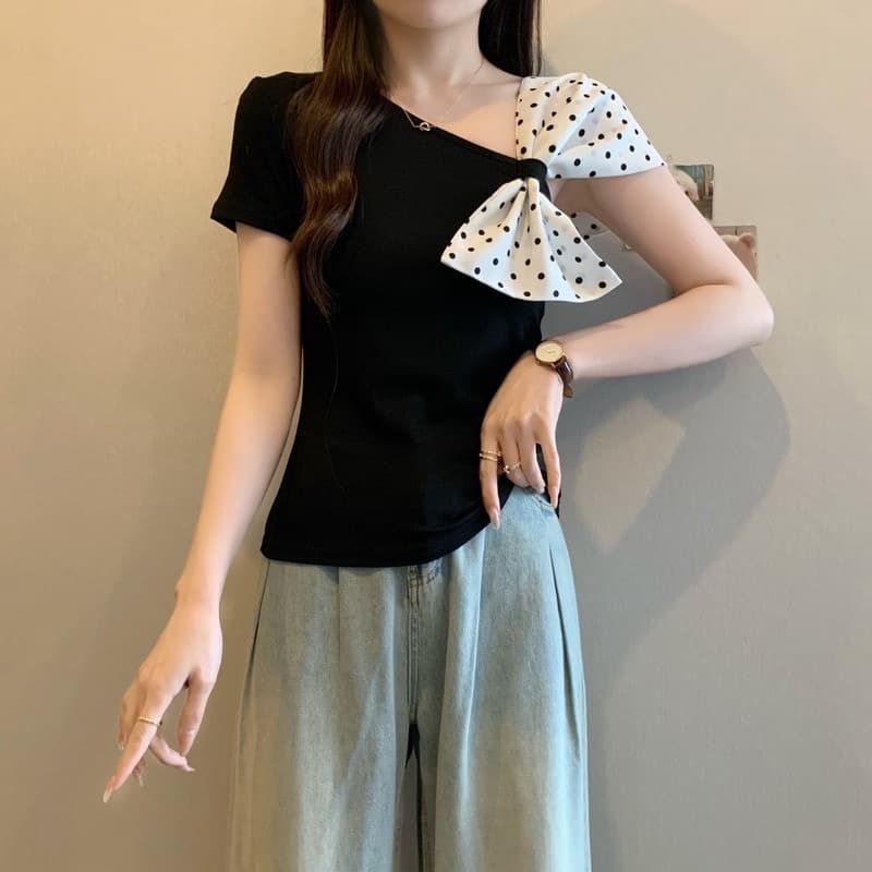 반팔 티셔츠 여성 여름 새로운 폭발 화이트 몸매 가꾸기 핫걸 디자인 센스 오프숄더 비스듬한 어깨 Chic 맨위 상세 이미지 19