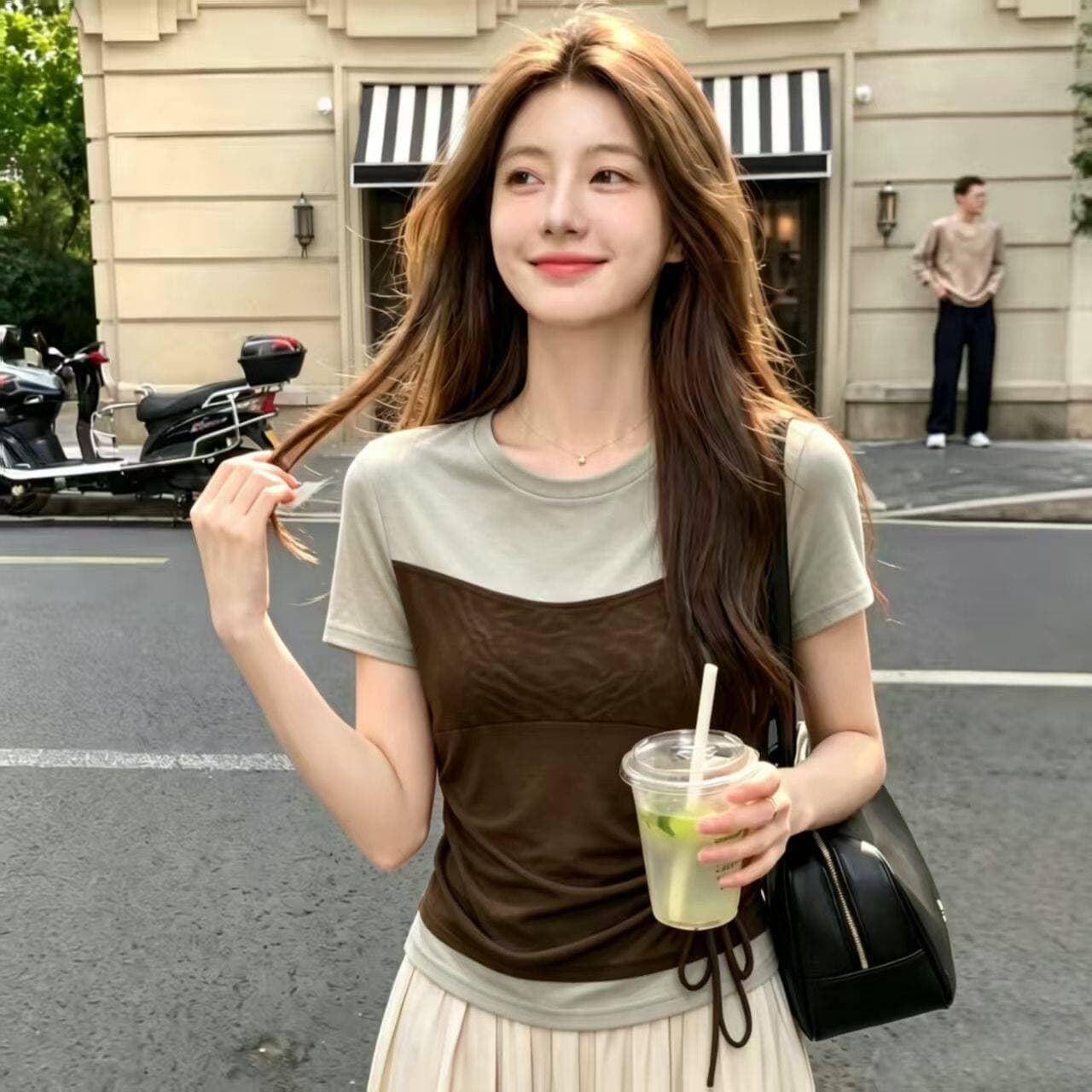 차가운 실크 차가운 면 리브 빅 사이즈 여성 망사 패치워크 긍정적 인 어깨 반팔 티셔츠 여성 여름 새로운 페이크 레이어드 맨위 상세 이미지 6