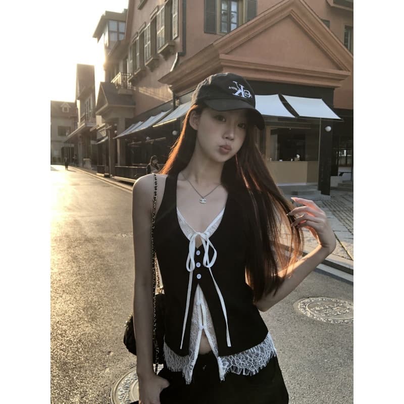 사람들 면 레이스 캐미솔 여름 외출용 검정색 핫걸 착용 가져 가라. 레이스 페이크 레이어드 민소매 맨위