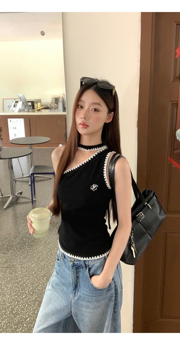와 사고 방식 캐미솔 여름 외출용 검정색 몸매 가꾸기 디자인 센스 오프숄더 비스듬한 어깨 민소매 맨위 상세 이미지 19