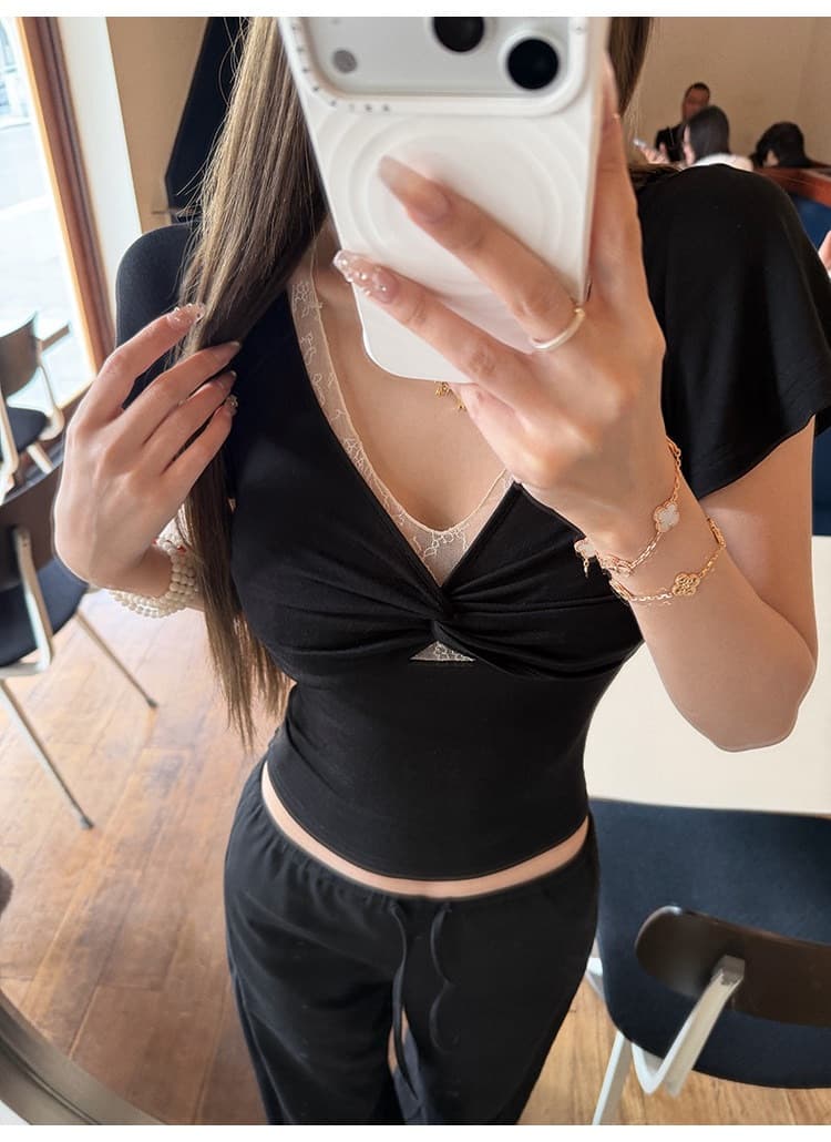 원본 원단 검정색 V넥 페이크 레이어드 반팔 레이스 비틀림 반팔 티셔츠 여성 몸매 가꾸기 슬림해 보이는 맨위 상세 이미지 13