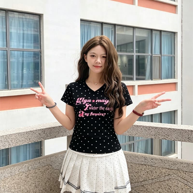 40 220 그램 빗질하다 92 면 8 암모니아 Lun 이후 패키지 칼라 몸매 가꾸기 슬림해 보이는 긍정적 인 어깨 V넥 반팔 티셔츠 여성 이미지 4