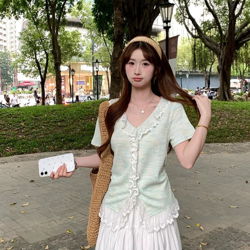 빅 사이즈 여성 의류 여름 새로운 지방 mm 고급 센스 패치워크 레이스 레이스 Chic 작은 셔츠 슬림해 보이는 맨위 이미지 4