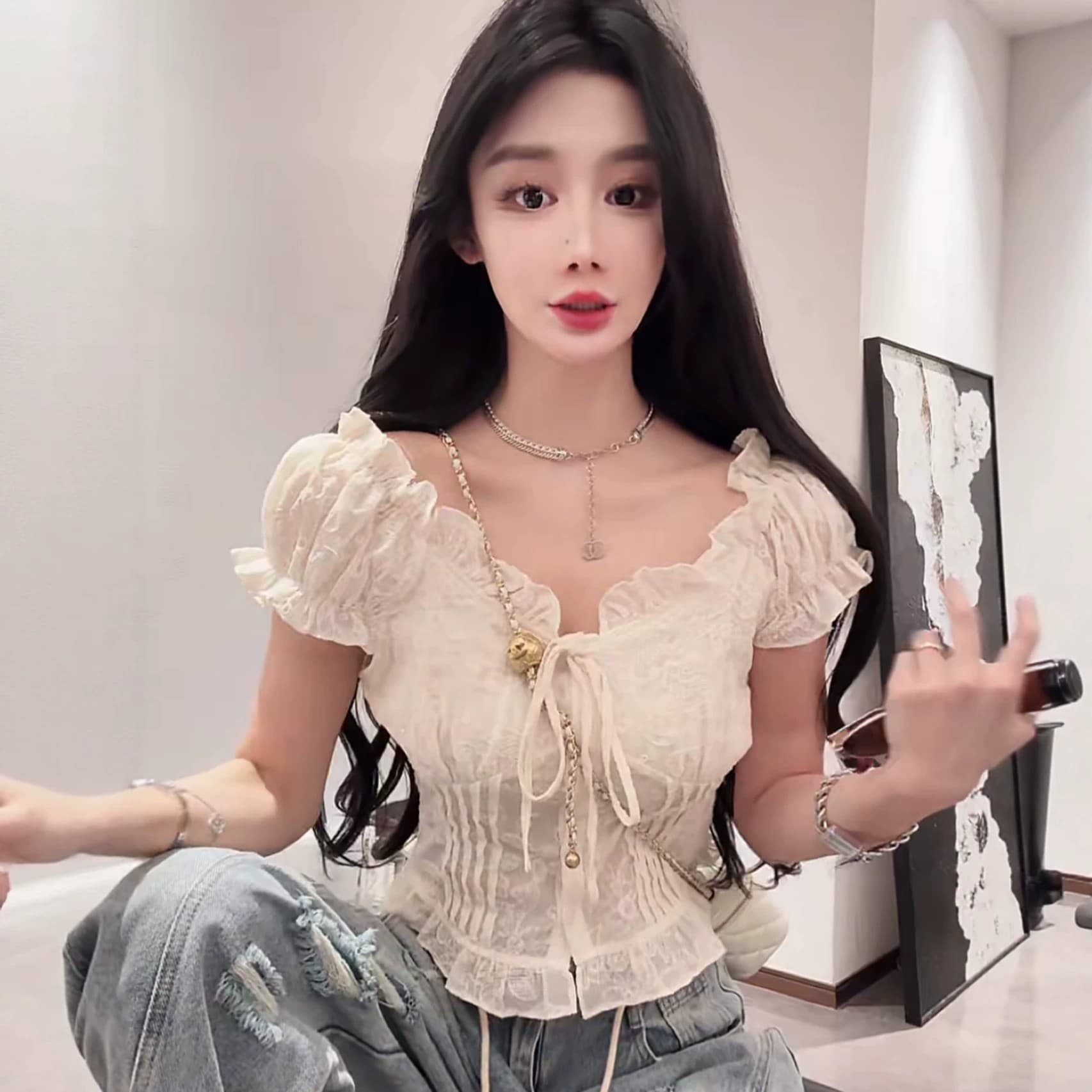 한 스타일 순수한 욕망 바람 오프숄더 거품 소매 레이스 셔츠 여성 여름 몸매 가꾸기 슬림해 보이는 섹시함 달콤함 스트랩 자수 맨위 이미지 2