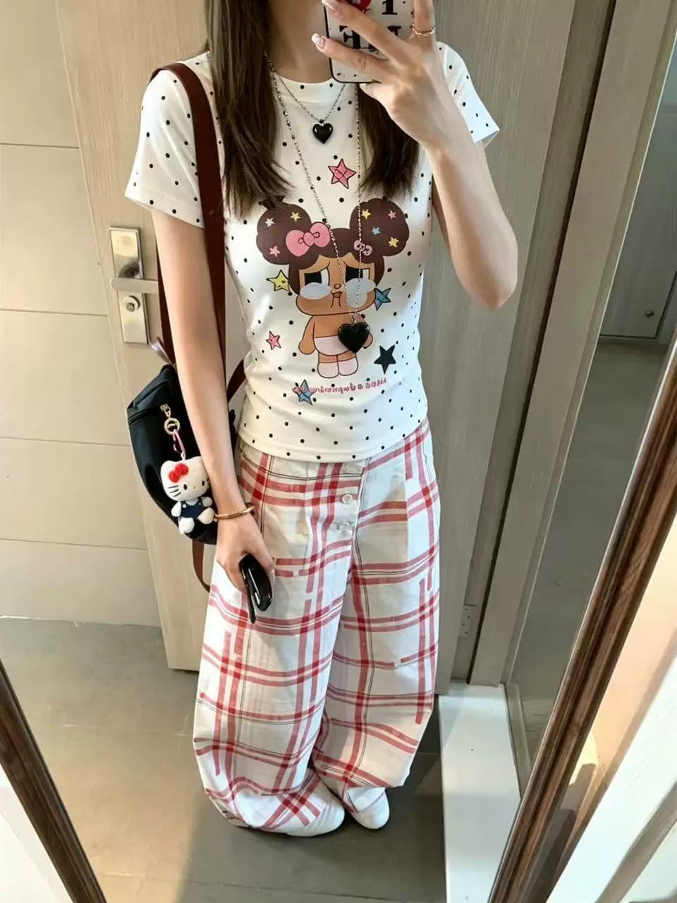 40 220 그램 빗질하다 92 면 8 암모니아 Lun 이후 패키지 칼라 몸매 가꾸기 슬림해 보이는 긍정적 인 어깨 V넥 반팔 티셔츠 여성 이미지 3