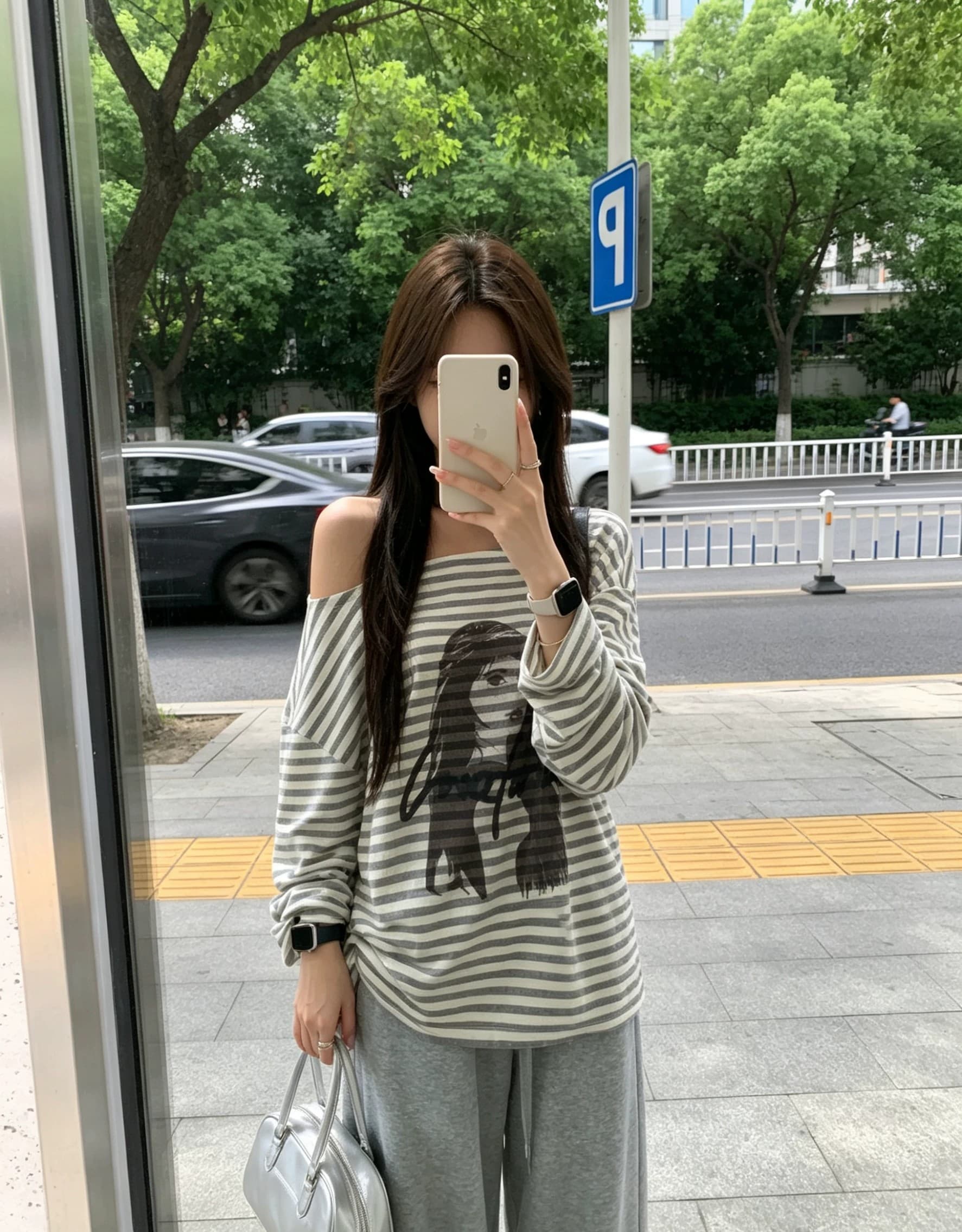 경관 그림 2026 원본 품질 거리 캐주얼 바람 비스듬한 어깨 루즈핏 스트라이프 긴팔 티셔츠 상세 이미지 7