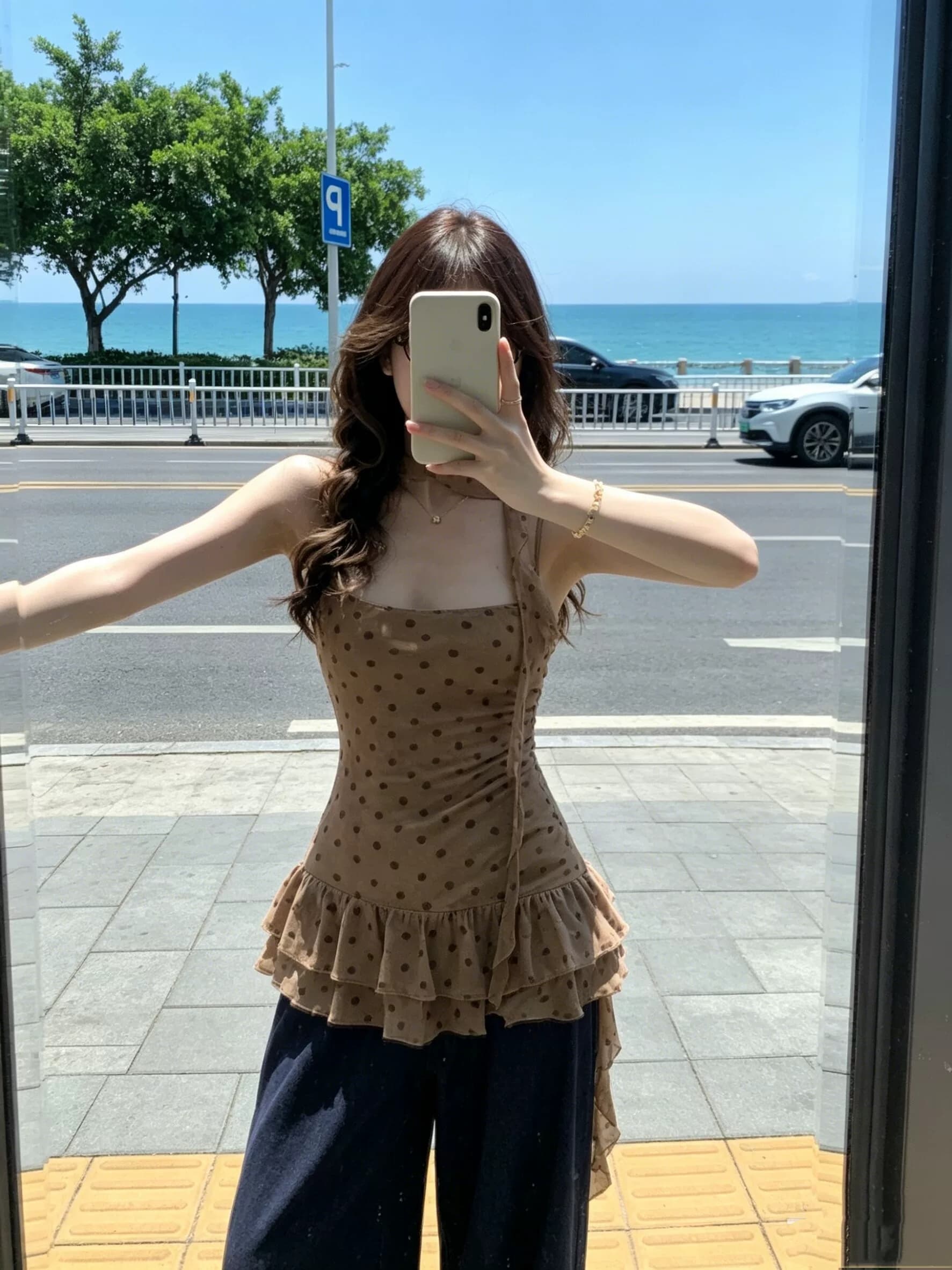 순수한 욕망 핫걸 도트 무늬 프릴 캐미솔 2026 여름 새로운 불규칙 품격 리본 맨위 트렌디 이미지 3