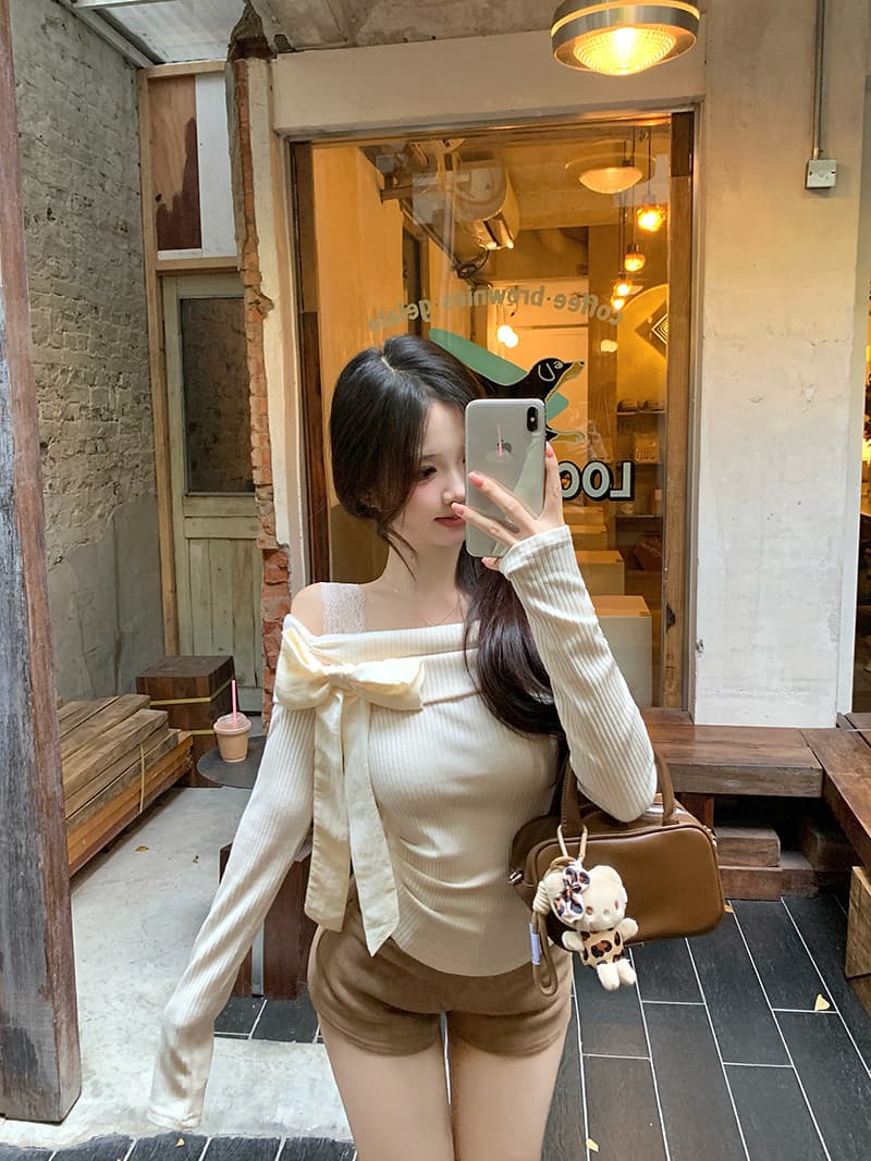 오프숄더 나비 매듭 긴팔 티셔츠 가을 몸매 가꾸기 순수한 욕망 달콤한 자매 인사이드 가져 가라. 만나는 맨위 상세 이미지 18