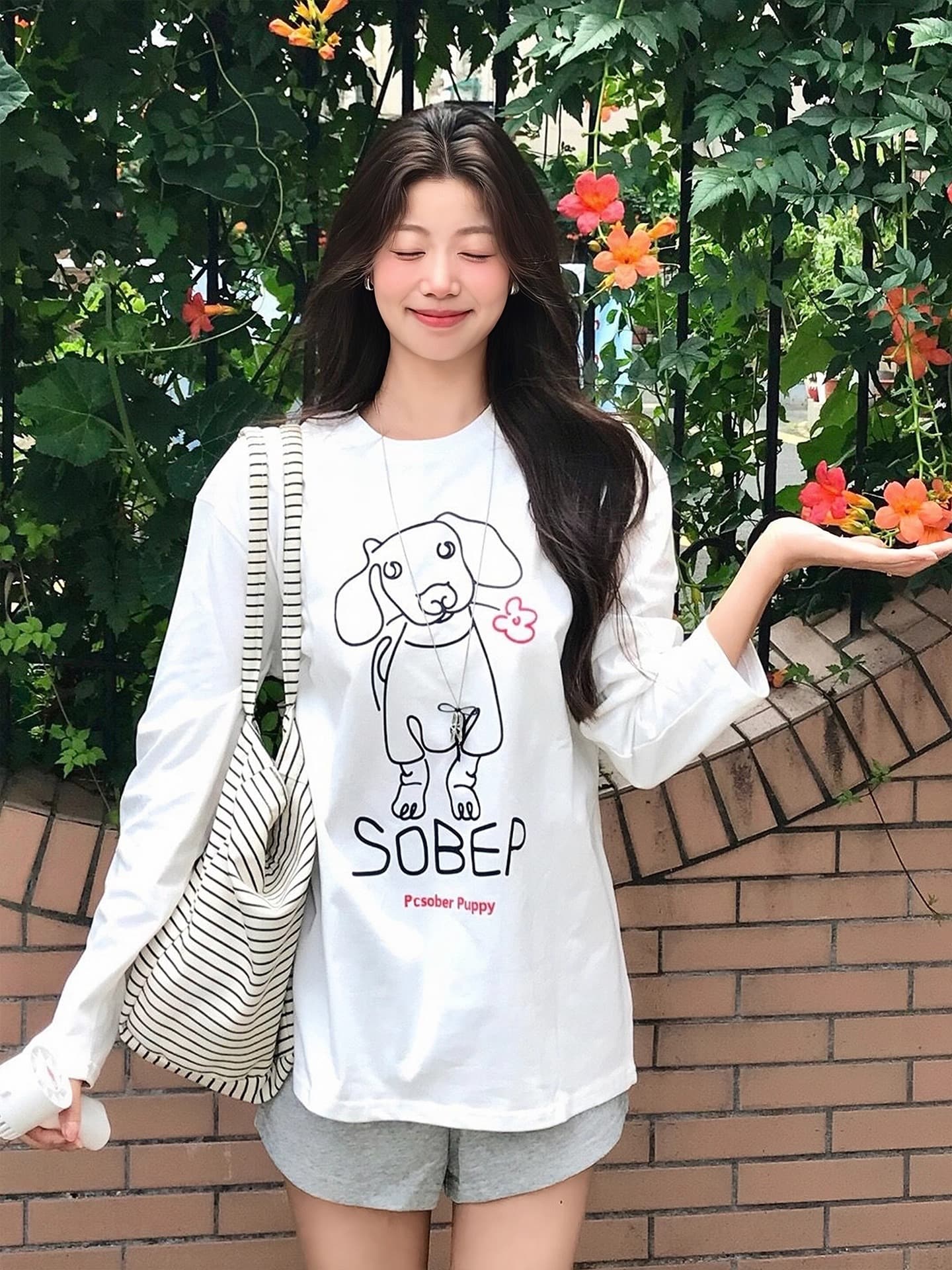 경관 그림 21 순면 210 그램 가을 의상 긴팔 티셔츠 여성 루즈핏 맨위 프린트 상세 이미지 4