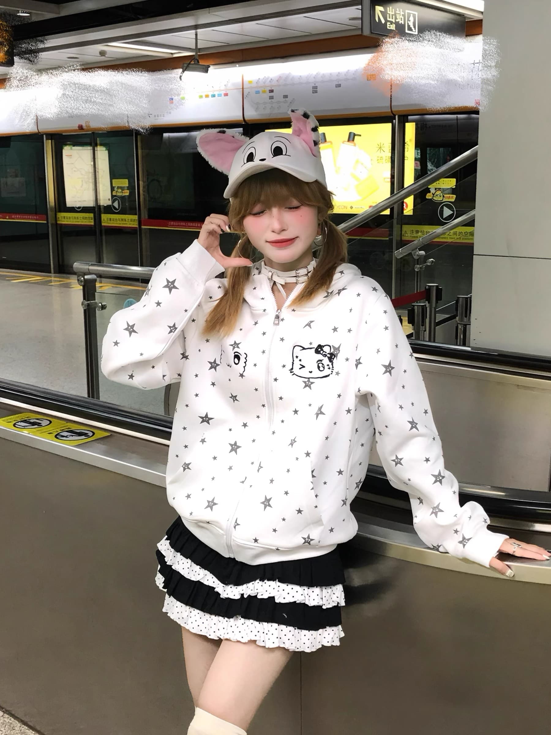 얇은 스타일 후아 면 복합 우유 실크 원본 솜씨 별 전체 인쇄 자수 귀 후드 티 스웨터 여성 상세 이미지 3