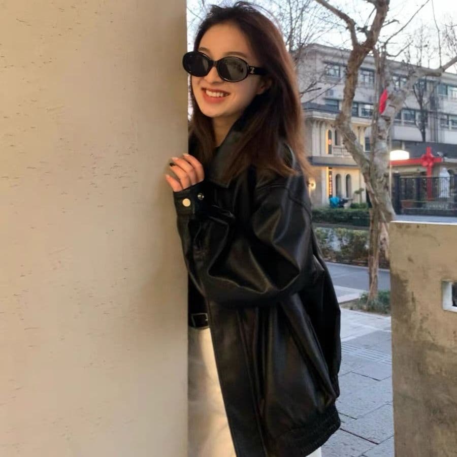 새로운 봄 가을 지퍼 폴로 칼라 PU 가죽 외투 여성 짧은 루즈핏 슬림해 보이는 아메리칸 레트로 오토바이 서비스 이미지 2