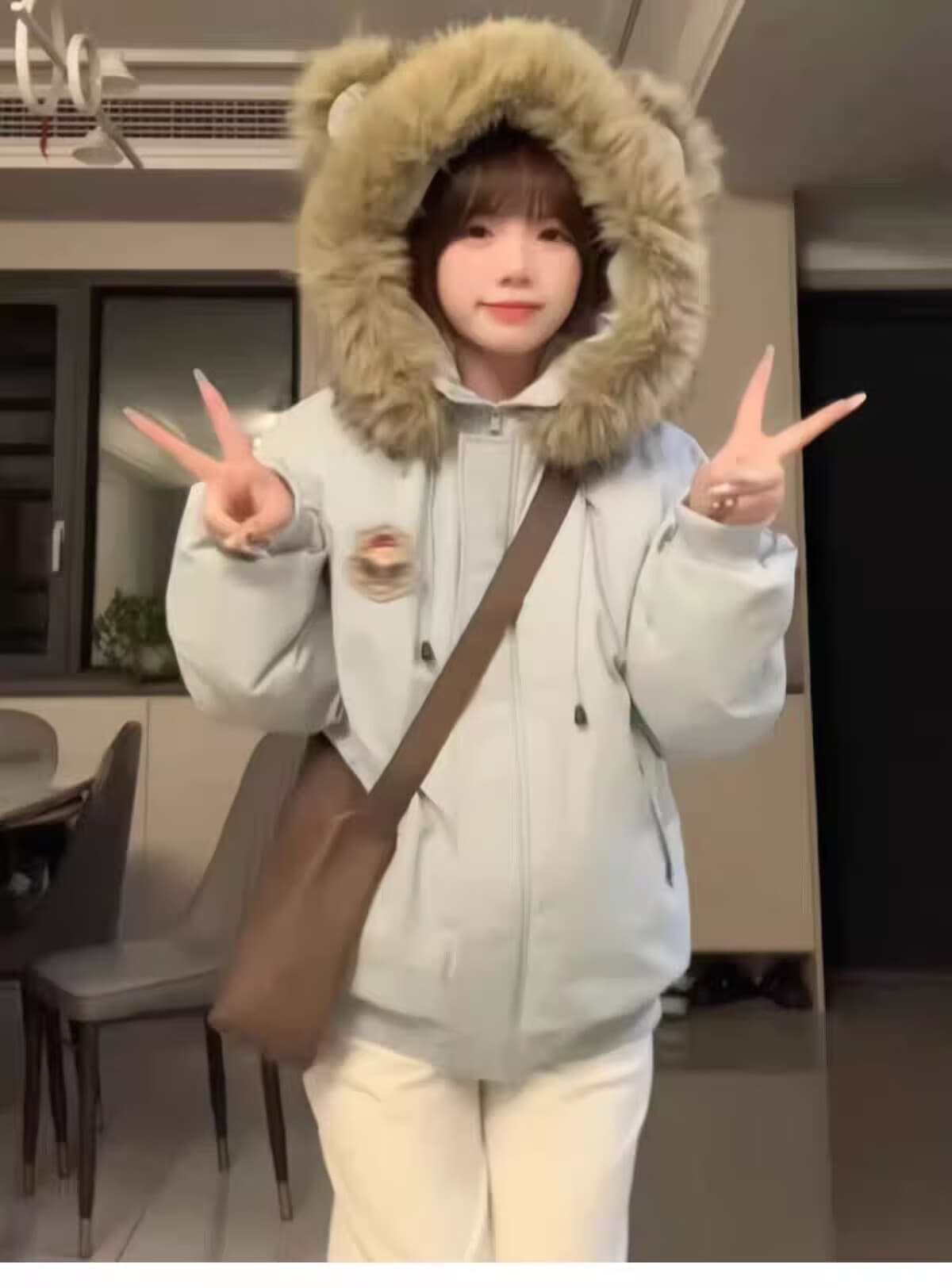 2026 겨울 학원 스타일 작은 곰 귀 모피 칼라 탈착식 재킷 면 옷 여성 두꺼운 보온 루즈핏 캐주얼 목화 진딧물 상세 이미지 15