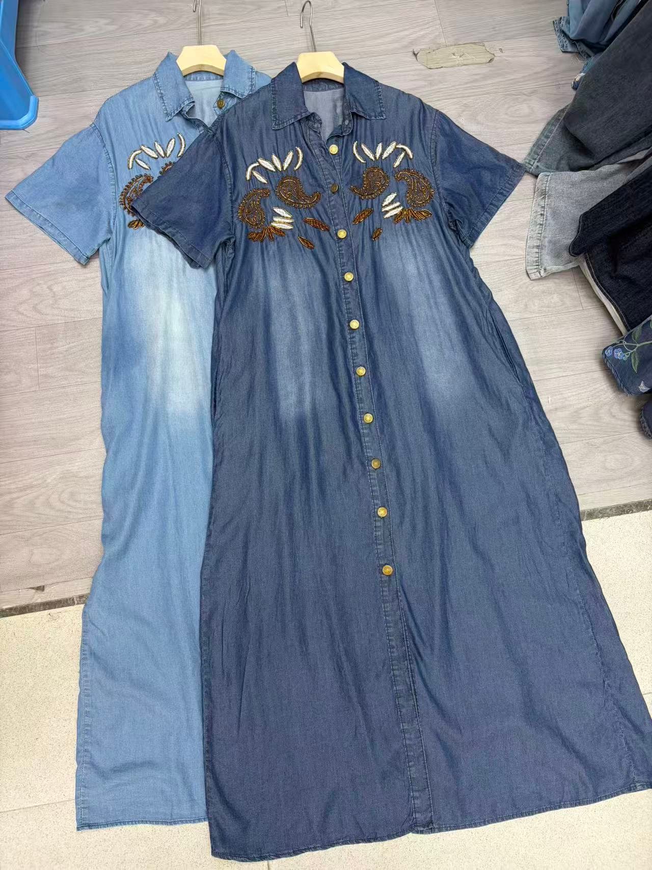 레트로 자수 데님 여성 드레스 여름 루즈핏 슬림해 보이는 롱 코트 무릎 아래 POLO 칼라 셔츠 드레스 이미지 4