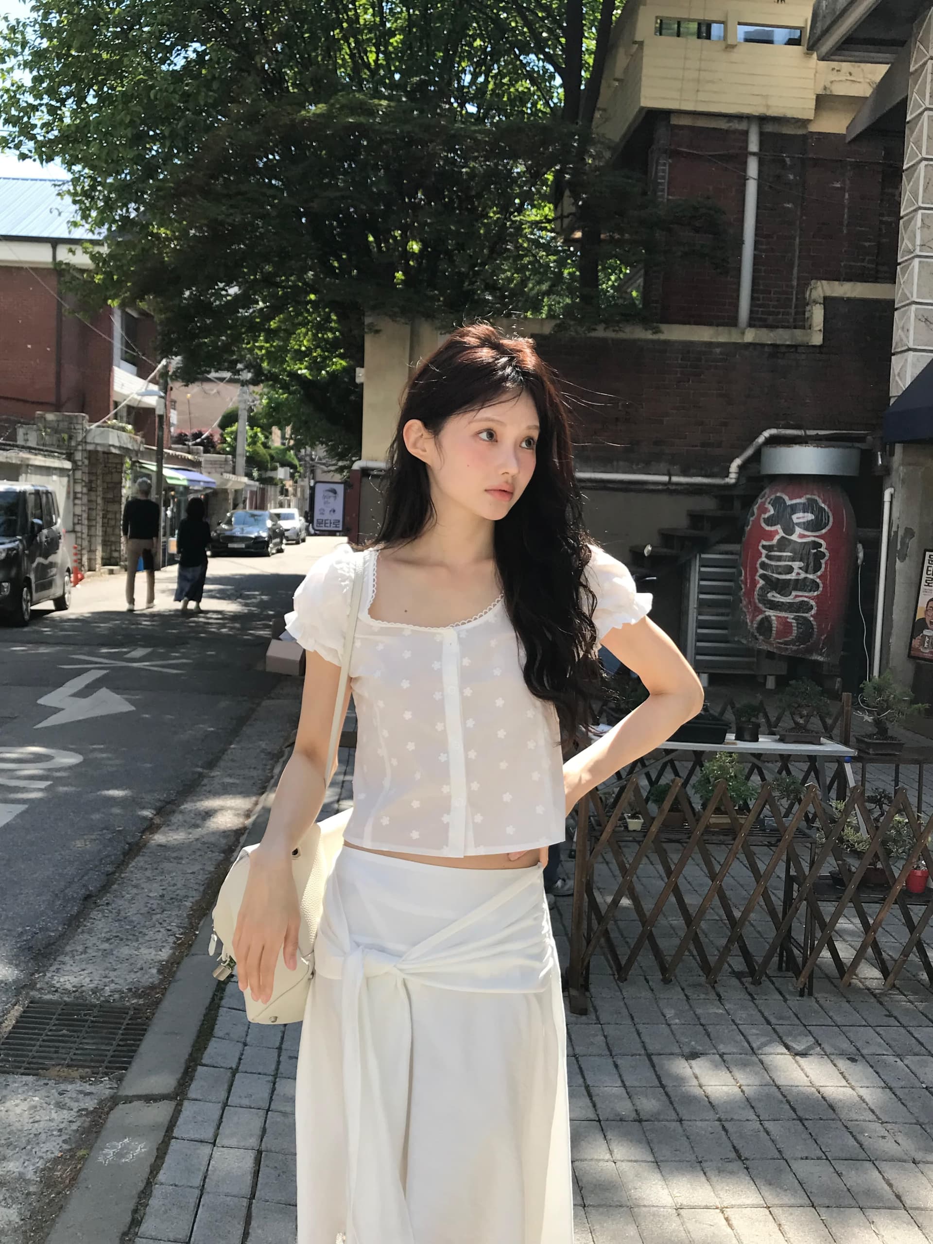 있음 선적 한국 ins 자수 자카드 광장 칼라 달콤함 반팔 셔츠 상세 이미지 2