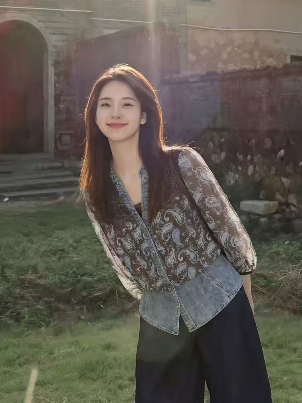 2026 여름 새로운 레트로 항구 바람 캐슈 꽃 패치워크 데님 여성 셔츠 다용도 맨위 이미지 3