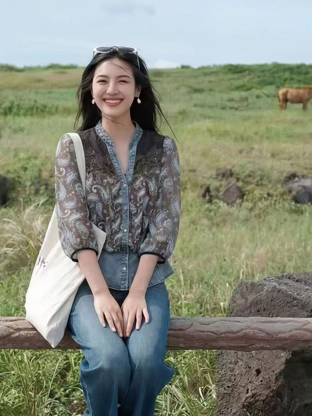 2026 여름 새로운 레트로 항구 바람 캐슈 꽃 패치워크 데님 여성 셔츠 다용도 맨위 상세 이미지 5