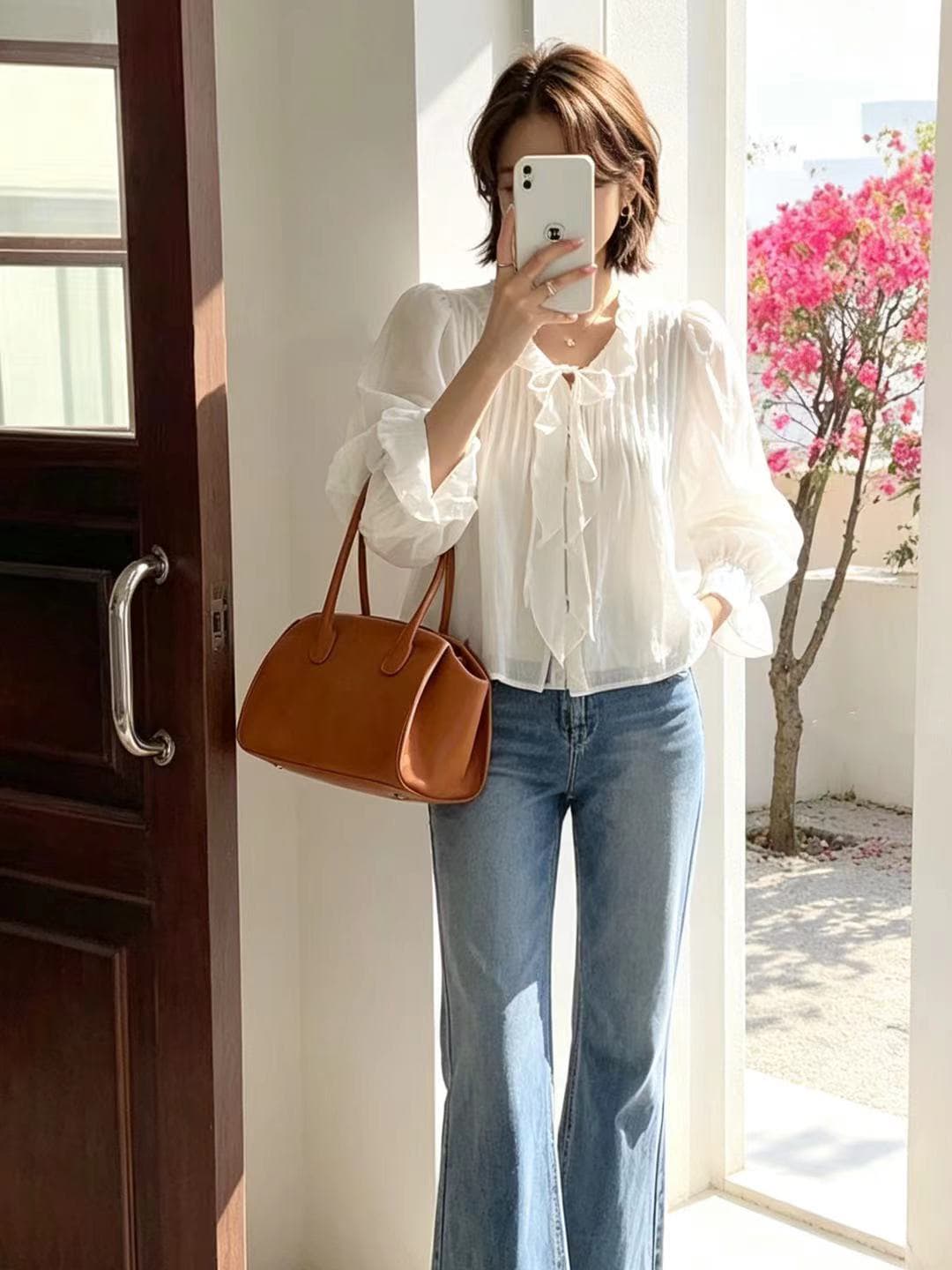 2026 달콤함 낭만주의 연령 감소 프릴 물결무늬 칼라 플리츠 레이스업 마이크로 ~을 통해 긴팔 셔츠 상세 이미지 3