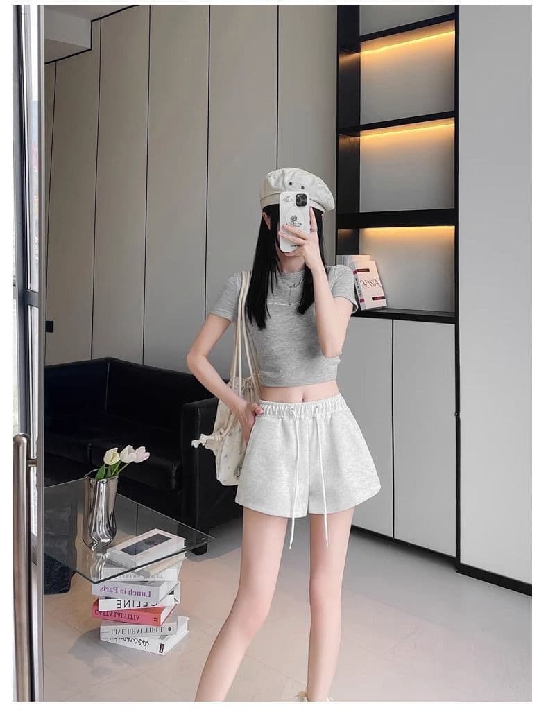 회색 캐주얼 운동 반바지 여성 여름 2026 새로운 허리밴드 펌프 로프 3 점 바지 루즈핏 넓은 다리 핫 바지 외출용 상세 이미지 7