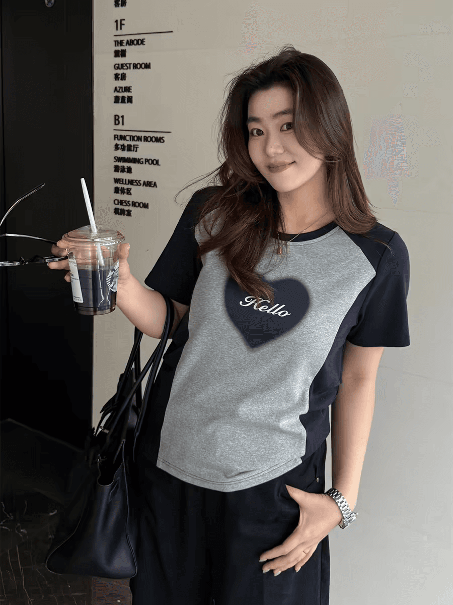 대 부드럽게 소스 빅 사이즈 여성 의류 마이크로 지방 mm 실크 뮤 면 하트 프린트 티셔츠 여성 배색 패치워크 슬림해 보이는 반팔 맨위