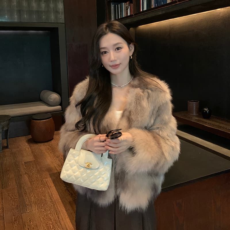 빅토리아 3.0 전체 가죽 배 털 가져 오기 모방 여우털 모피 여성 코트 헤일로 염색 환경 보호 모피 재킷 이미지 4
