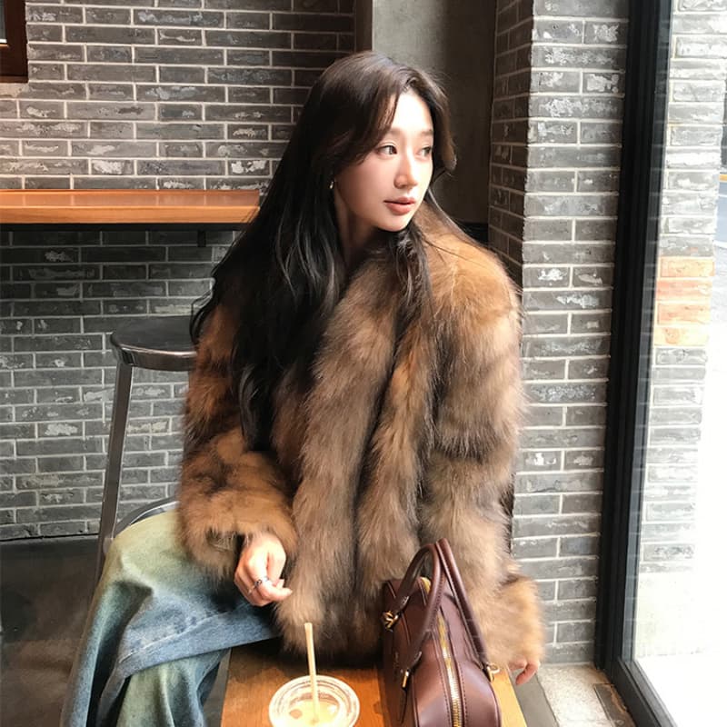 지아 지아 모피 커피 그림자 흐름 향기로운 너구리 모피 모피 재킷 여성 짧은 영 섹션 품격 연령 감소 코트 여성 이미지 4