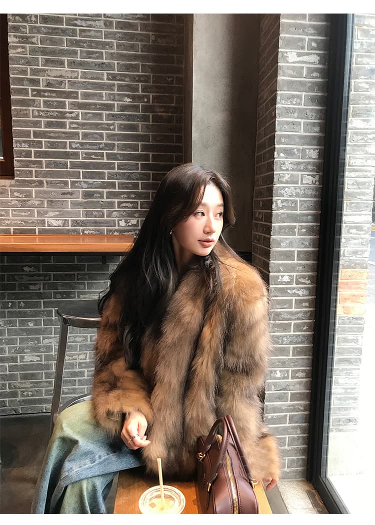 지아 지아 모피 커피 그림자 흐름 향기로운 너구리 모피 모피 재킷 여성 짧은 영 섹션 품격 연령 감소 코트 여성 상세 이미지 12