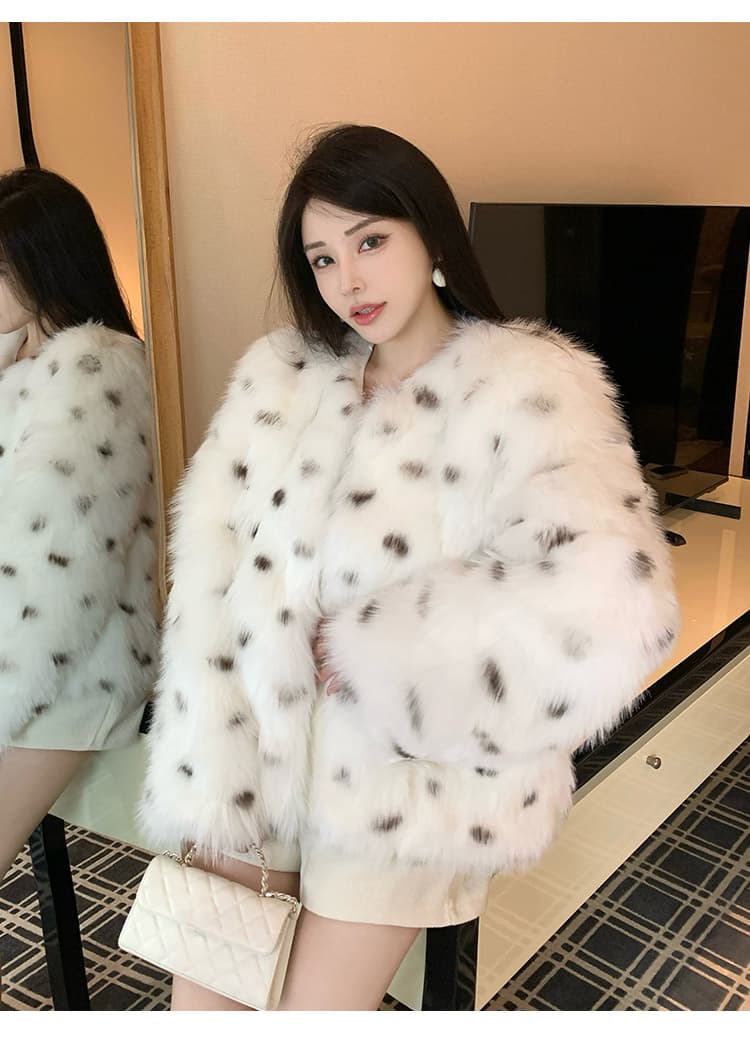 실사 구름 플러시 떠 다니는 눈 환경 보호 여우털 车条 모피 여성 짧은 도트 무늬 겨울 새로운 명문 여성 재킷 상세 이미지 11