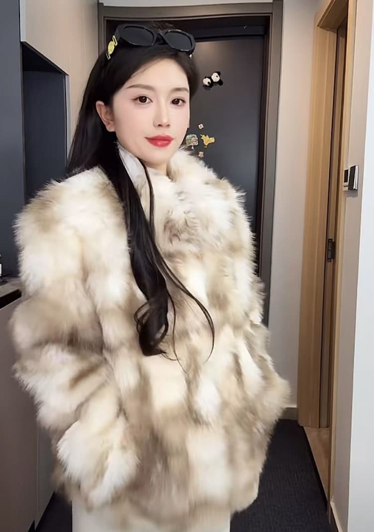 환경 보호 여우털 모피 여성 겨울 새로운 더블 색상 고급 센스 품격 쇼트 스타일 두꺼운 보온 모방 모피 재킷 상세 이미지 17
