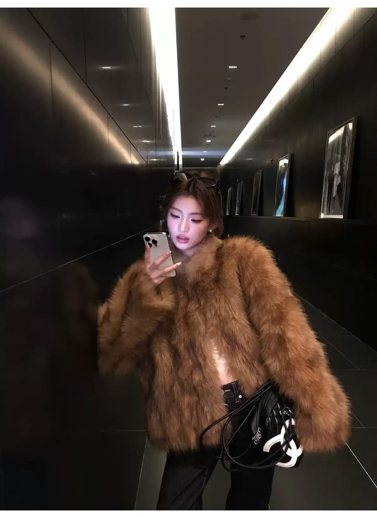 호박색 깃발 중년 헤일로 염색 서리 색상 작은 스탠드 칼라 쇼트 스타일 여우털 겨울 새로운 환경 보호 모피 여성 코트 상세 이미지 24