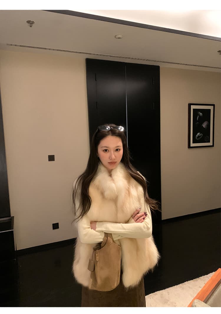 환경 보호 털 모피 베스트 쇼트 스타일 민소매 어깨 조끼 자켓 가을 겨울 영 섹션 모방 폭스 모피 조끼 여자 상세 이미지 17