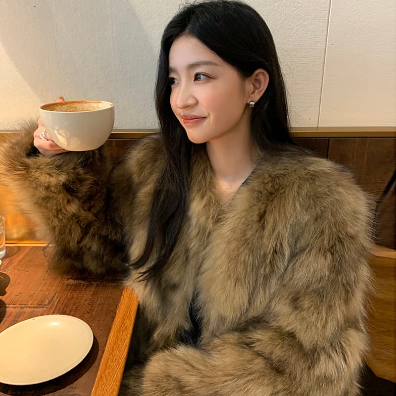 실사 와니 안 중년 가져 오기 모방 너구리 모피 헤일로 염색 공예 여성 짧은 모피 재킷 겨울 환경 보호 모피