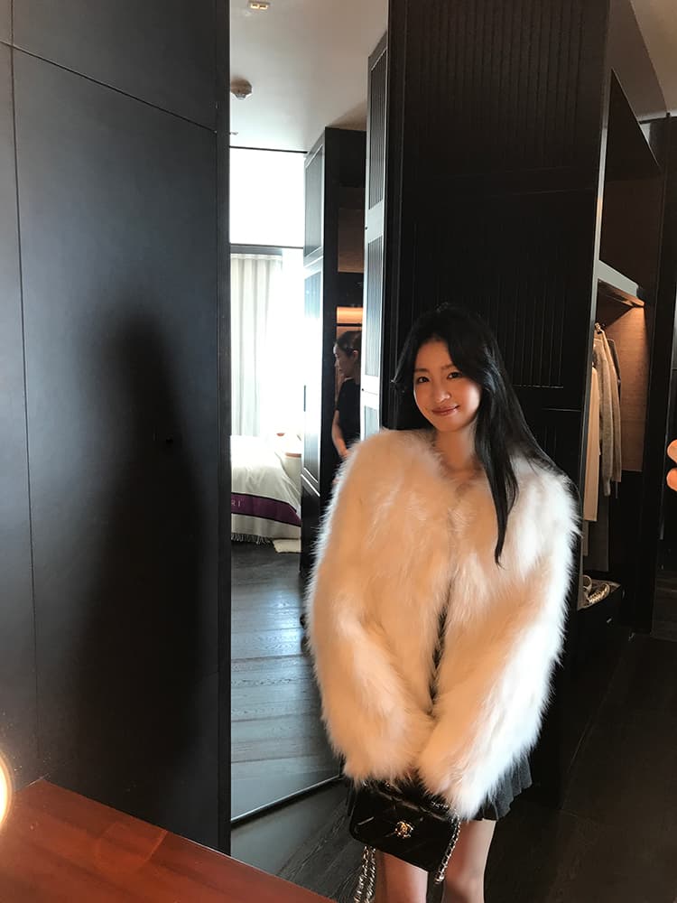 와니 안 중년 가져 오기 모방 너구리 모피 헤일로 염색 공예 여성 짧은 모피 재킷 겨울 환경 보호 모피 상세 이미지 24