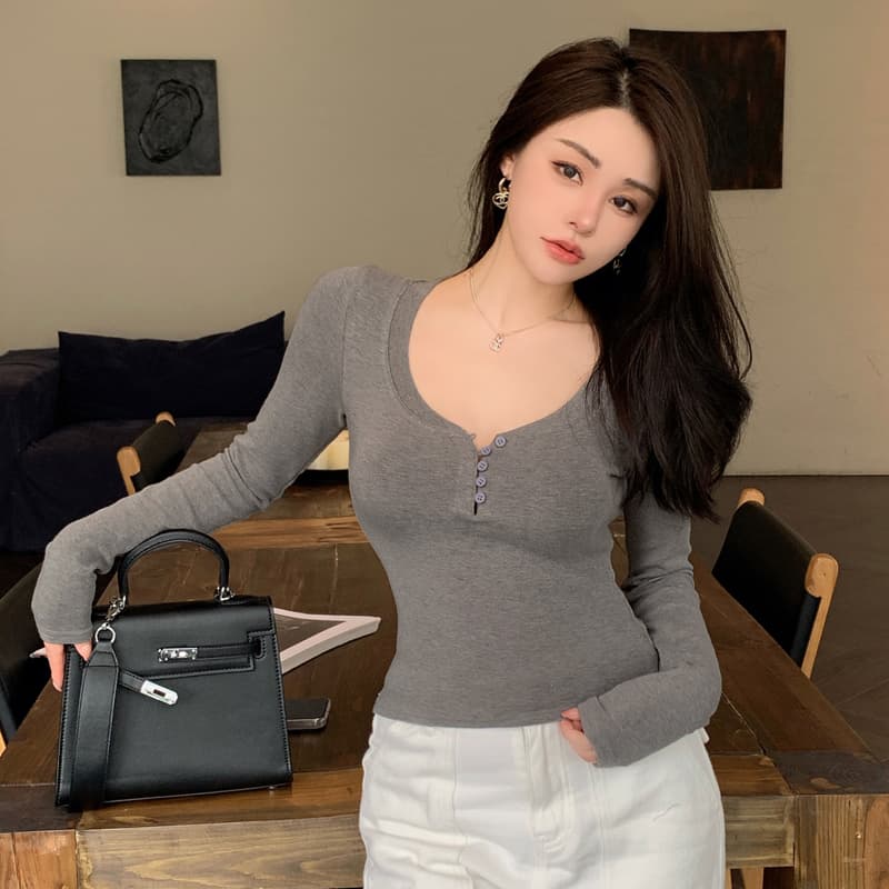 실사 봄 순수한 욕망 부드러운 바람 몸매 가꾸기 V넥 긴팔 티셔츠 인사이드 가져 가라. 편안함 반 개방 칼라 만나는 핫걸 맨위 여성 이미지 3
