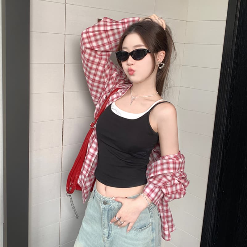 나비 매듭 홀로우 아웃 뒤로 하나 컵 캐미솔 페이크 레이어드 맨위 슬림해 보이는 한국 스타일 여름 새로운 아름다움 뒤로