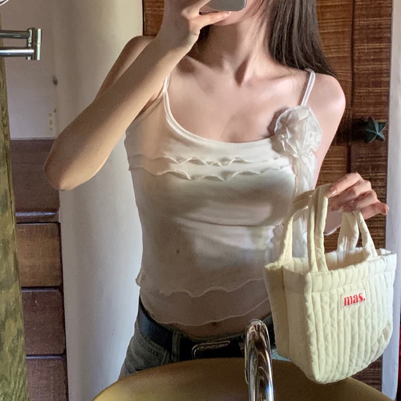 실사 핫걸 3 차원 꽃 디자인 센스 민소매 티셔츠 조끼 프릴 리본 몸매 가꾸기 슬림해 보이는 슬립 맨위