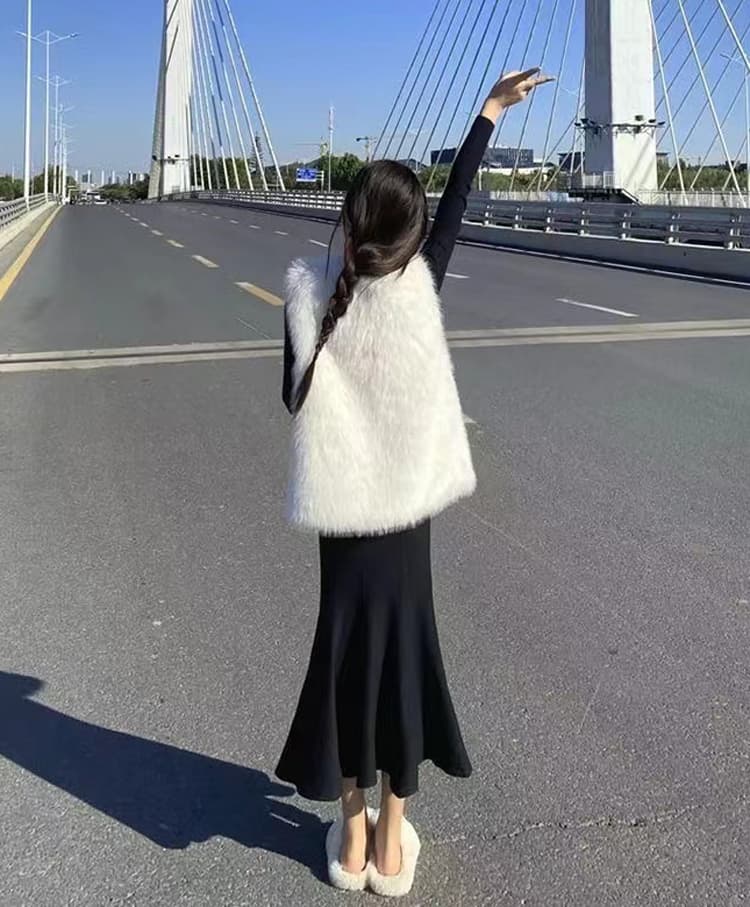 한국 스타일 가을 겨울 새로운 루즈핏 모방 여우털 모피 환경 보호 수달 모피 다용도 V넥 단색 조끼 베스트 상세 이미지 8