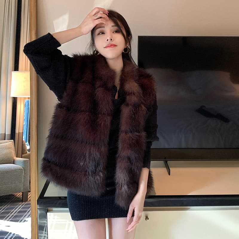 실사 겨울 스탠드 칼라 작은 키 세련된 환경 보호 여우털 여성 코트 패션 슬림해 보이는 레트로 베스트 모조 모피 이미지 4