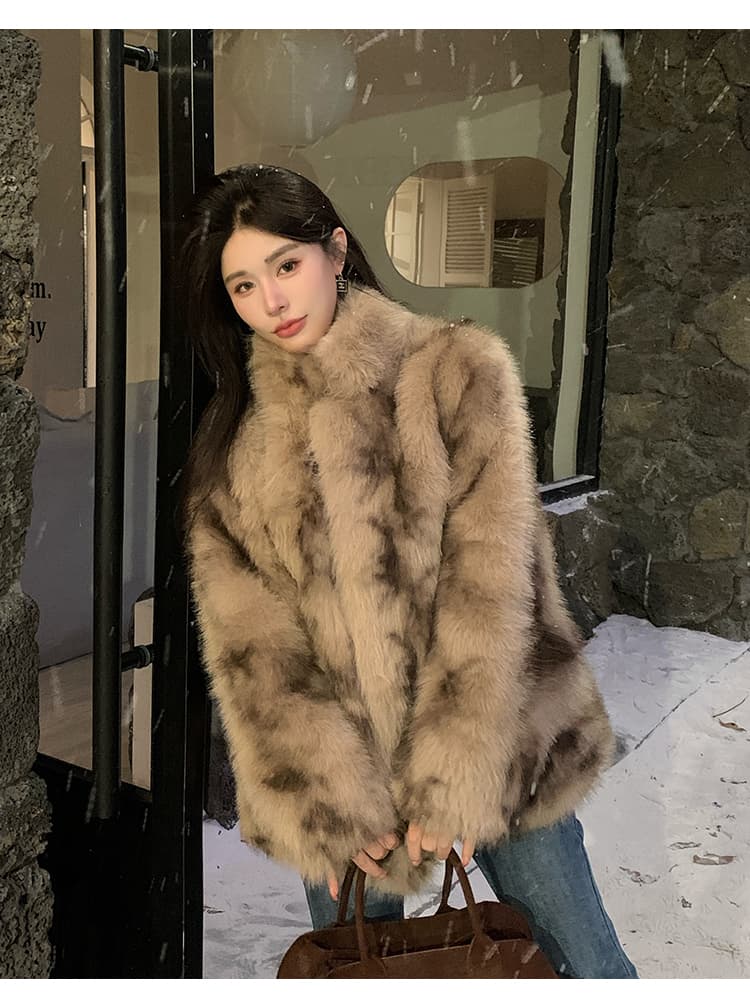 실사 한국 스타일 겨울 새로운 스탠드 칼라 세련된 모방 여우털 중간 길이 렌더링 환경 보호 모피 여성 코트 상세 이미지 17