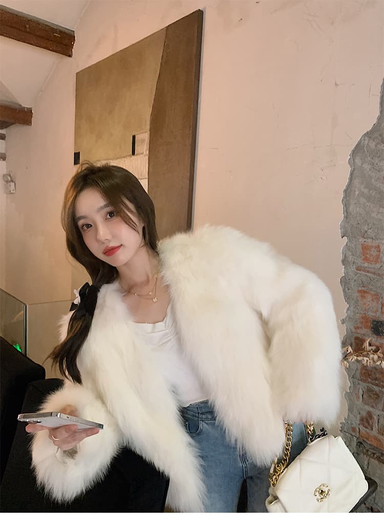 안개가 자욱한 소녀 겨울 새로운 모방 여우털 모피 영 섹션 솜을 넣은 두꺼운 환경 보호 모피 여성 코트 상세 이미지 22