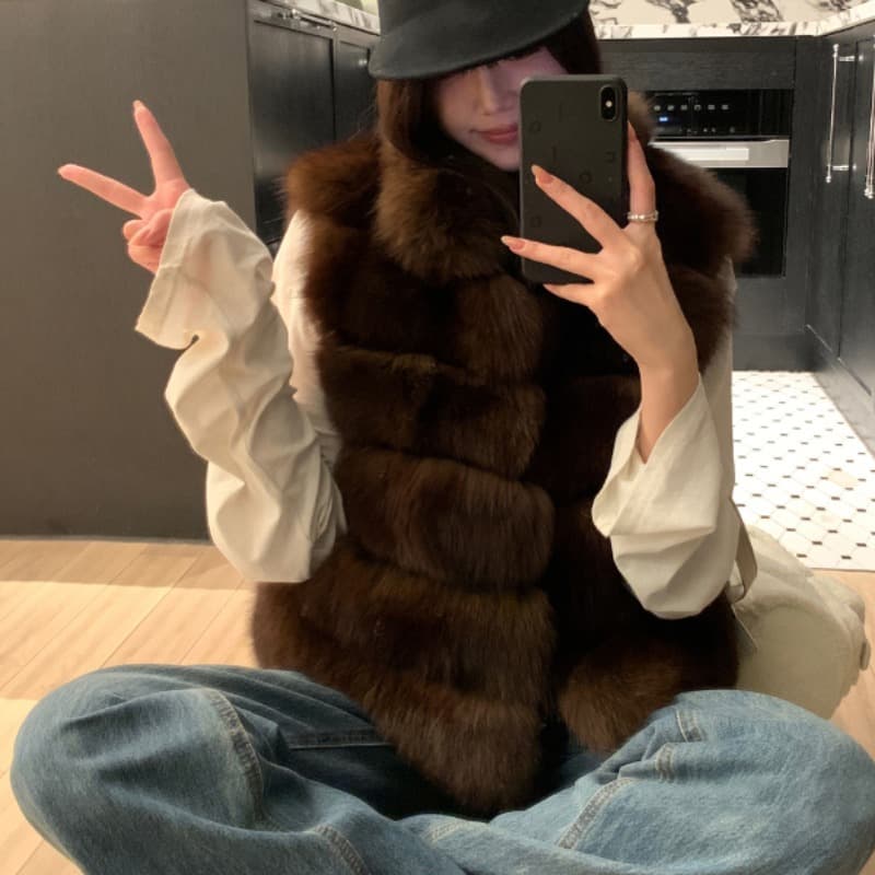 헤일로 염색 더블 색상 스탠드 칼라 작은 키 가져 오기 전체 가죽 여우털 모피 베스트 환경 보호 수달 모피 여성 코트