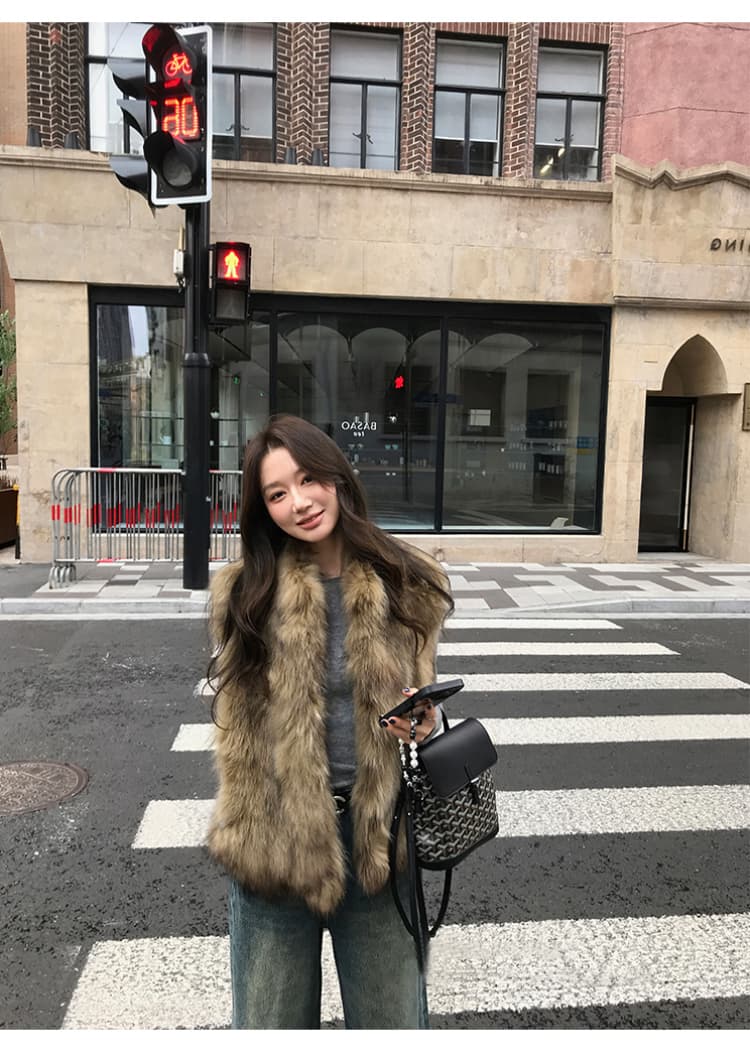 한국 스타일 환경 보호 여우털 조끼 영 섹션 모피 조끼 여자 겨울 새로운 민소매 조끼 모방 모피 재킷 상세 이미지 6