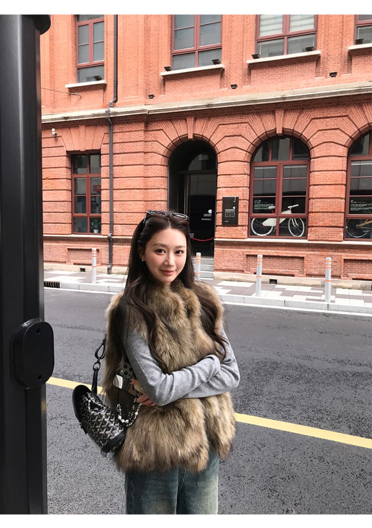한국 스타일 환경 보호 여우털 조끼 영 섹션 모피 조끼 여자 겨울 새로운 민소매 조끼 모방 모피 재킷 상세 이미지 9
