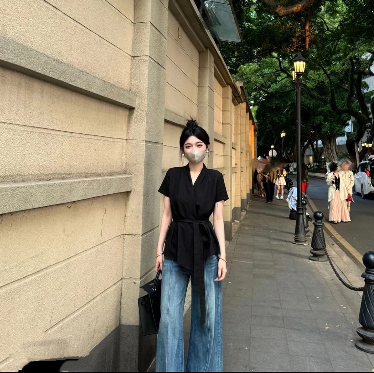 여름 새로운 디자인 센스 스트랩 반팔 다용도 슬림해 보이는 품격 맨위 여성 하이웨이스트 넓은 다리 청바지 세트 상세 이미지 3