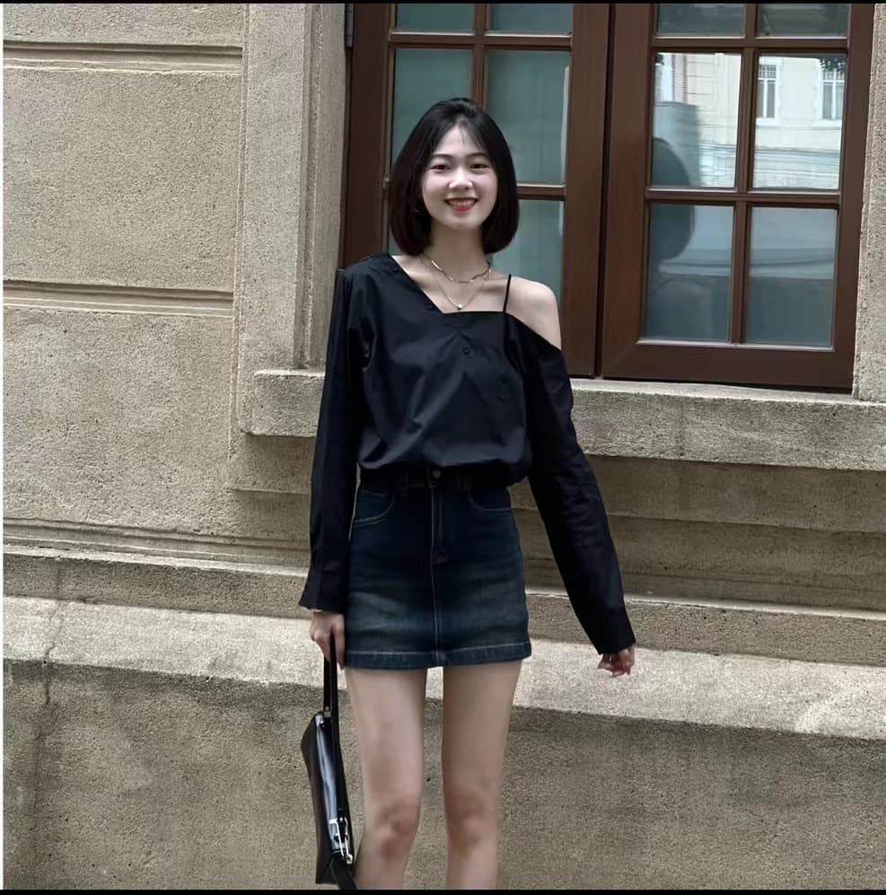 새로운 디자인 섹션 비스듬한 어깨 단추 오프숄더 긴팔 셔츠 맨위 상세 이미지 7